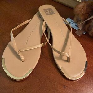 Dolce vita tan and gold toe sandals sz 10